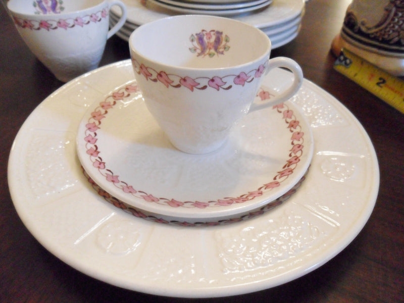 Arabia of Finland, Goran Back Raija Uosikkinen, 5 TRIOS cup saucer plate [170A]