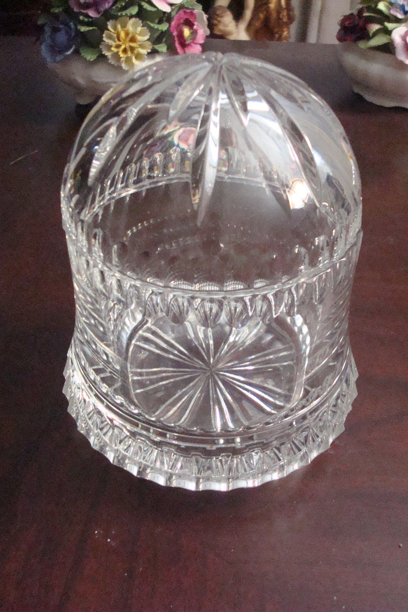Crystal clear covered candy dish, AMERICAN brilliant period