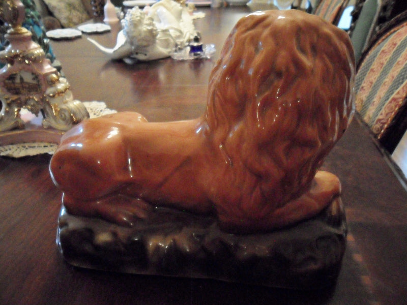 Bo'ness Pair Pottery Lions 19th Century Scotland C1890.Glass eyed, original.[1st