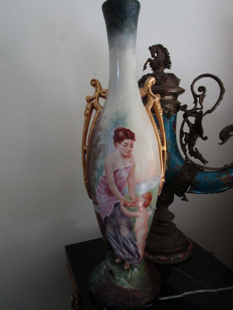 HAVILAND, ROBERT - LE TANNEUR (Limoges, France) - ca 1924 - 1940s CERAMIC VASE