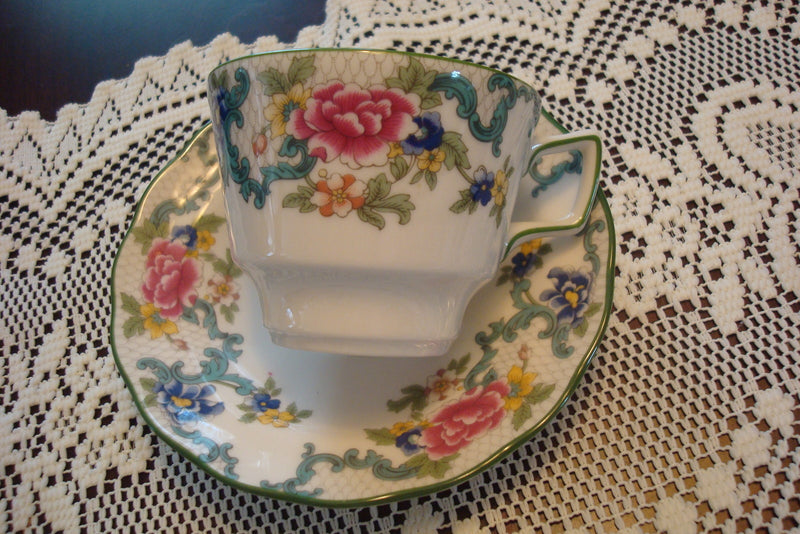 Royal Doulton England "Floradora" pattern cup and saucer, ORIG [83C]