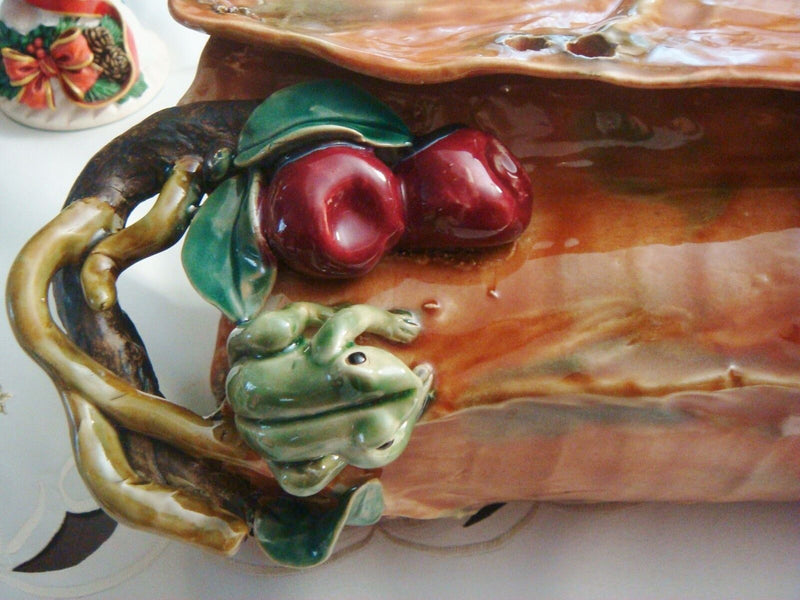 Ikebana Ware Japan hand made  gorgeous terracota frog, apples and leaves vase[8