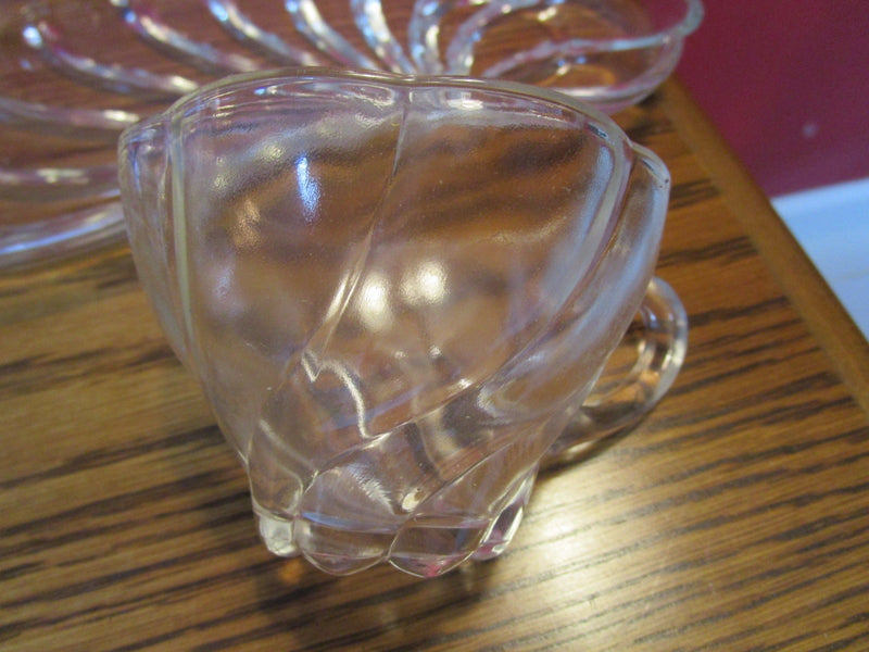 Hazel Atlas COLONIAL SWIRL 4 Glass Snack Tray & Cup Set Sea Shell Plate ^^^^