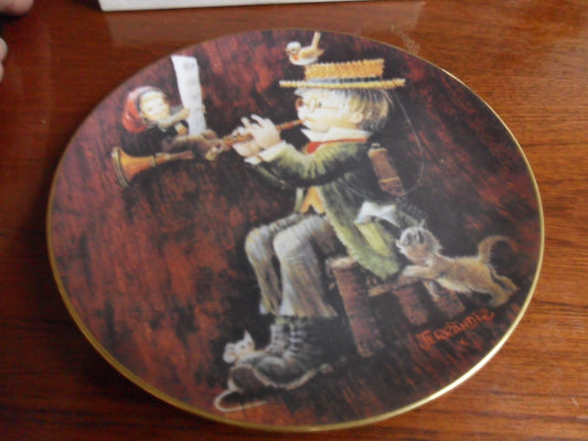 Magical Medley by Juan Ferrandiz plate, 6 1/2" diam[am]