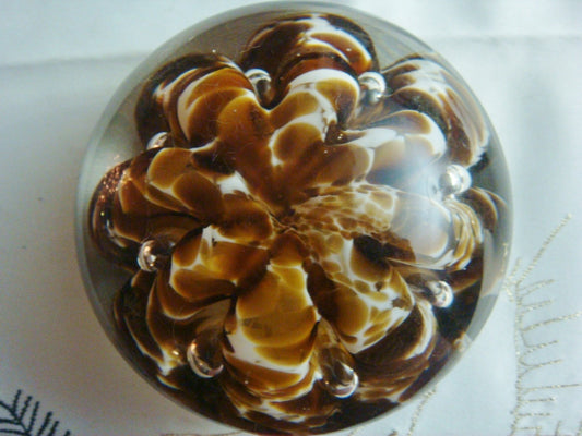 Maud and Joe St Clair paperweight beautiful brown petals decor [PPWC]