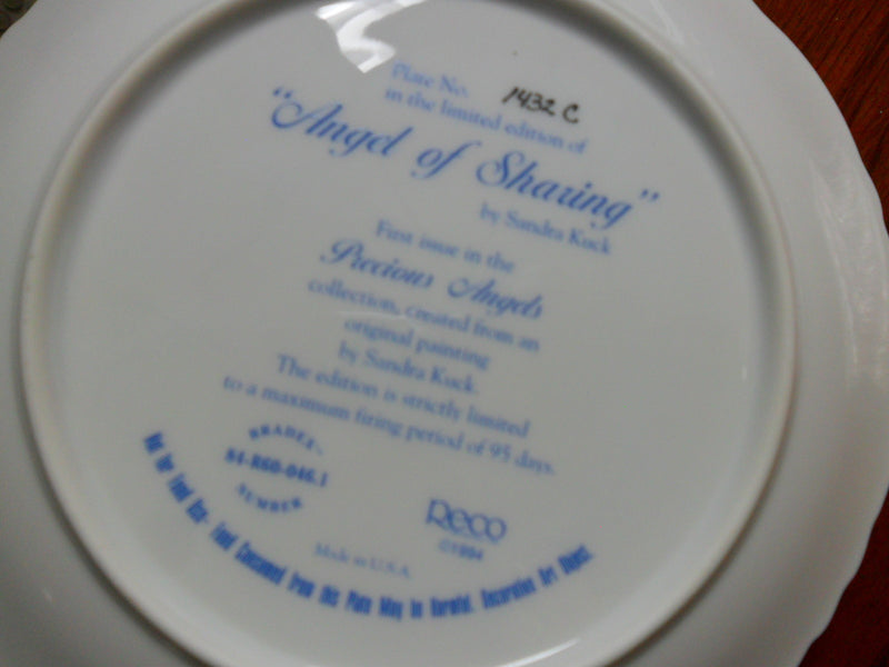 Sandra Kuck "Angel of Sharing" collector plate in original box[am3]