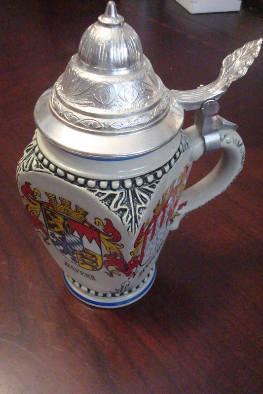 Original King Four-Sided Shape Stein 8" tall