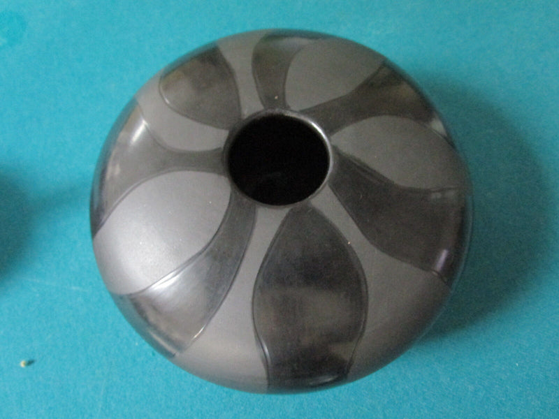 Antonia Zombori Handmade in Hungary BUFF SEED VASE 4 X 6 1/2" RARE