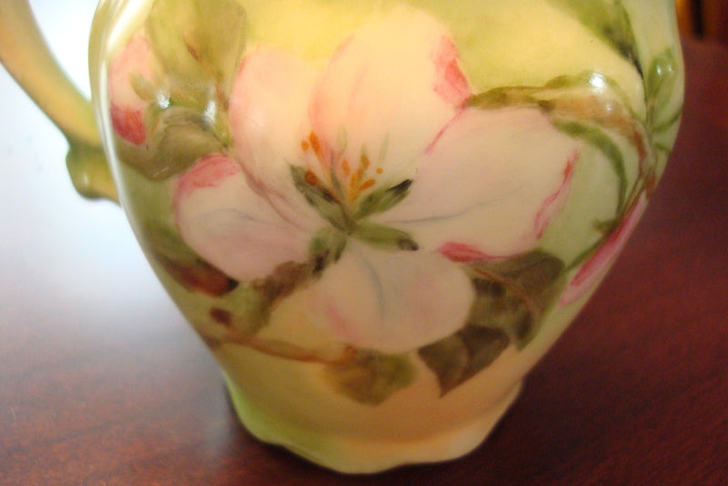 Mignon Z.S. & C Bavaria, Germany, delicate creamer  flowers original [86]