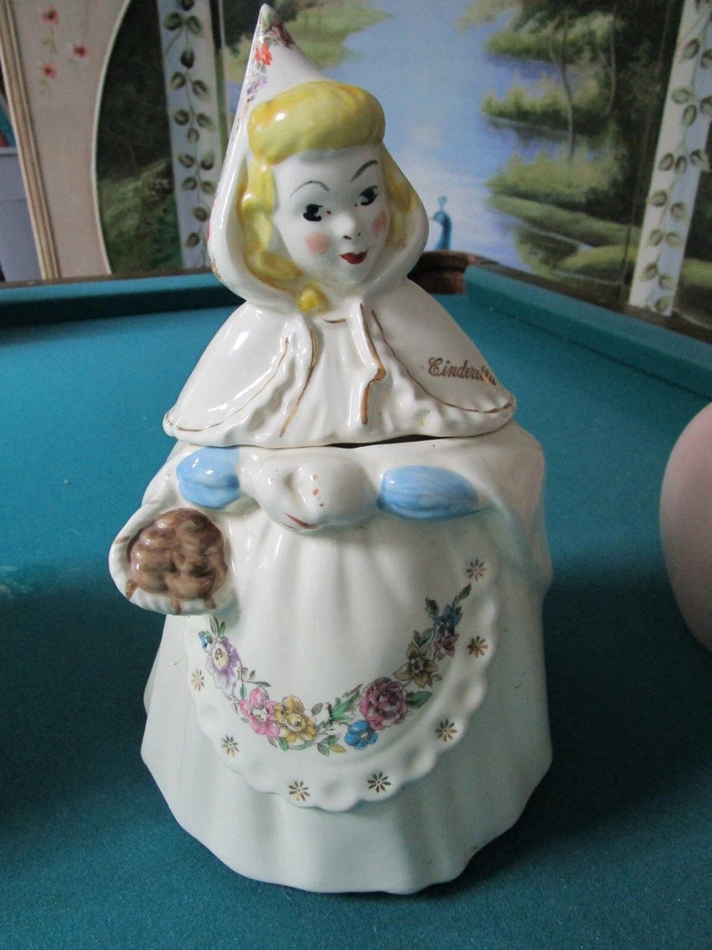 Metlox Cookie Jar Cinderella- Vintage Pottery 1950s[a*5]
