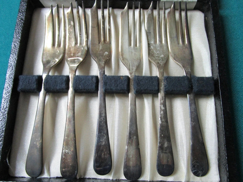 VINTAGE silverplate  pastry forks/SERVER  Sheffield England EPNS IN ORIGINAL BOX