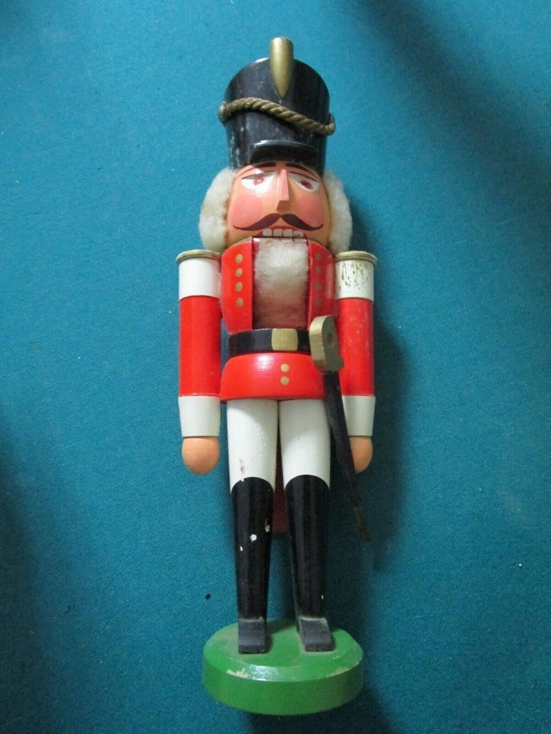 CHRISTMAS NUTCRACKER GUARDS ERZGEBIRGE GERMANY WOOD 11" PICK 1