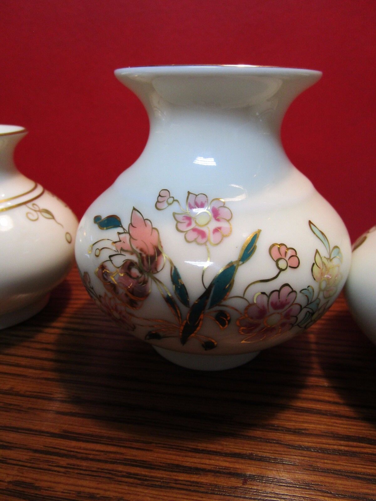 ZSOLNAY HUNGARY SET OF 4 VANITY PCS, VASES AND PIN DISH   [*ZS]