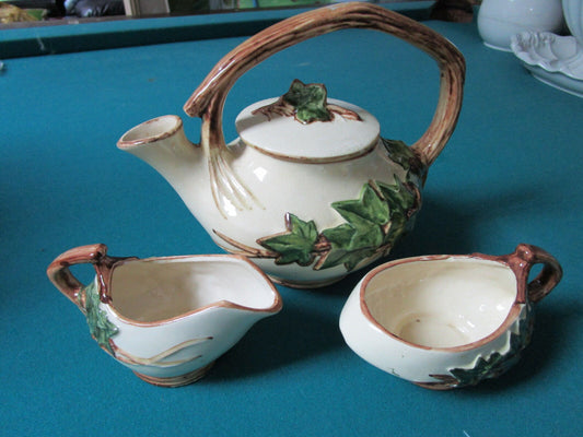 VINTAGE MC COY TEAPOT CREAMER AND SUGAR IVY DECOR MIDCENTURY CRAFT