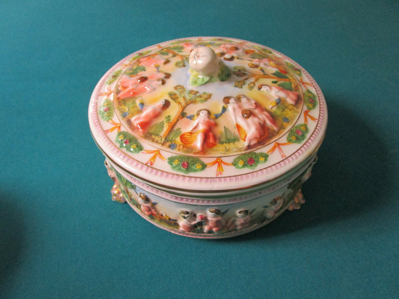 CAPODIMONTE ITALY MIDCENTURY PLATES, COVERED BOX CERAMIC BOUQUET FLOWERS PICK 1^