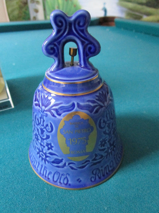 Vintage Bing & Grondahl B&G 1975 Porcelain Bell Denmark San Pietro Cathedral new