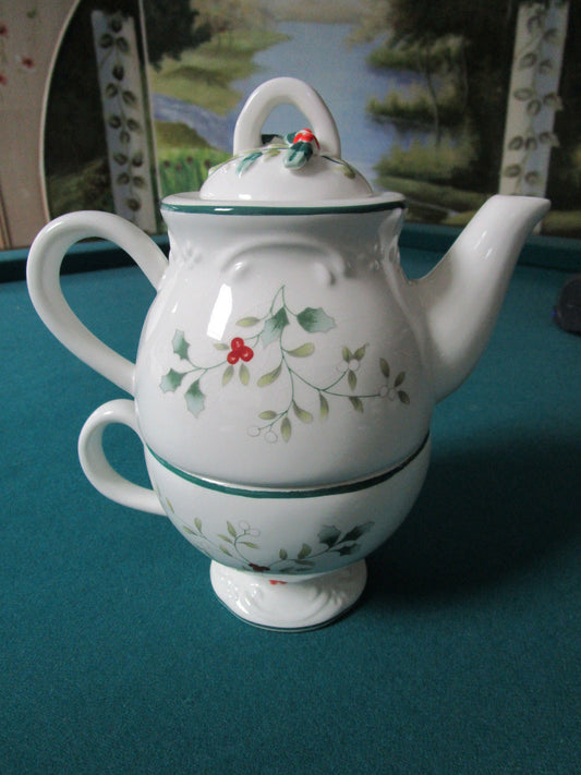 Pfaltzgraff Tea For One, Cup And Teapot Nib  Original