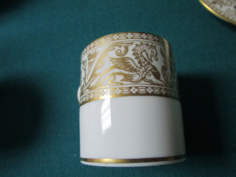 "Wedgwood" England Antique Coffee Cup And Saucer Golden Florentine [120g]