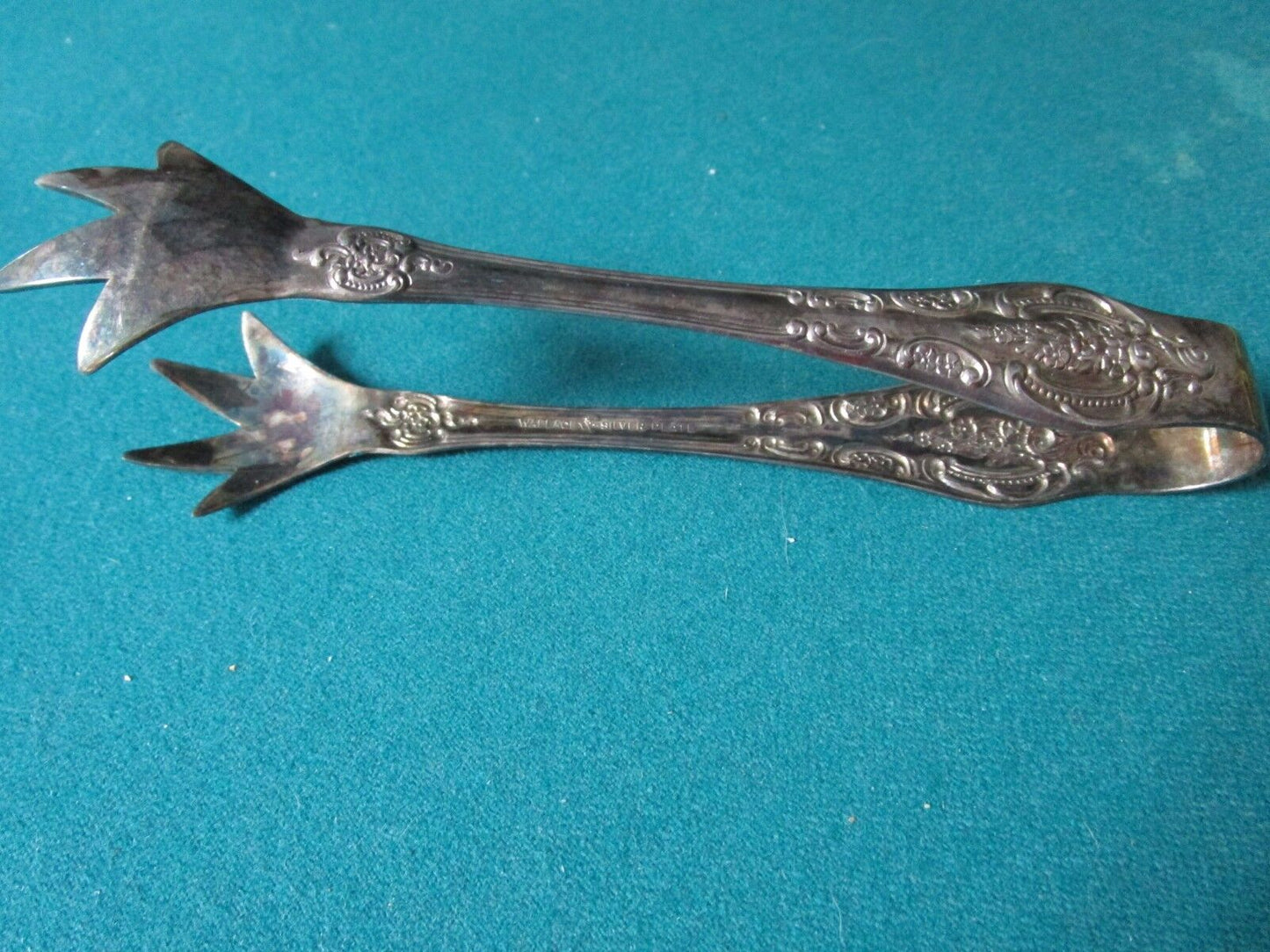 ANTIQUE SILVERPLATE WALLACE TONGS ORIGINAL