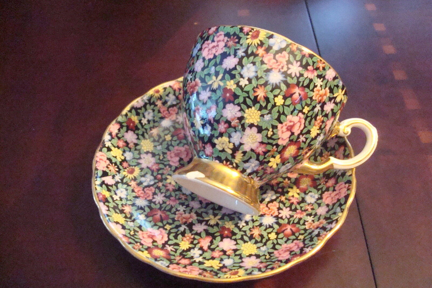 Tuscan Mid Century England "Mille Fleurs" cup & saucer, flowers & gold [91]