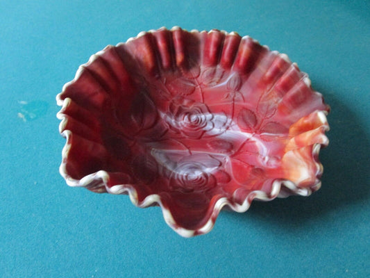 1951 IMPERIAL SLAG GLASS RED ROSES SCALLOPED BORDERS BOWL  RARE