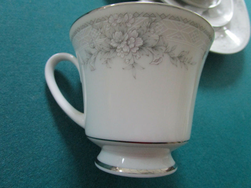 NORITAKE DINNER SET 5 PCS SWEET LEILAINI - VENETIAN ROSE - LUCEFORD - SILK RIBB