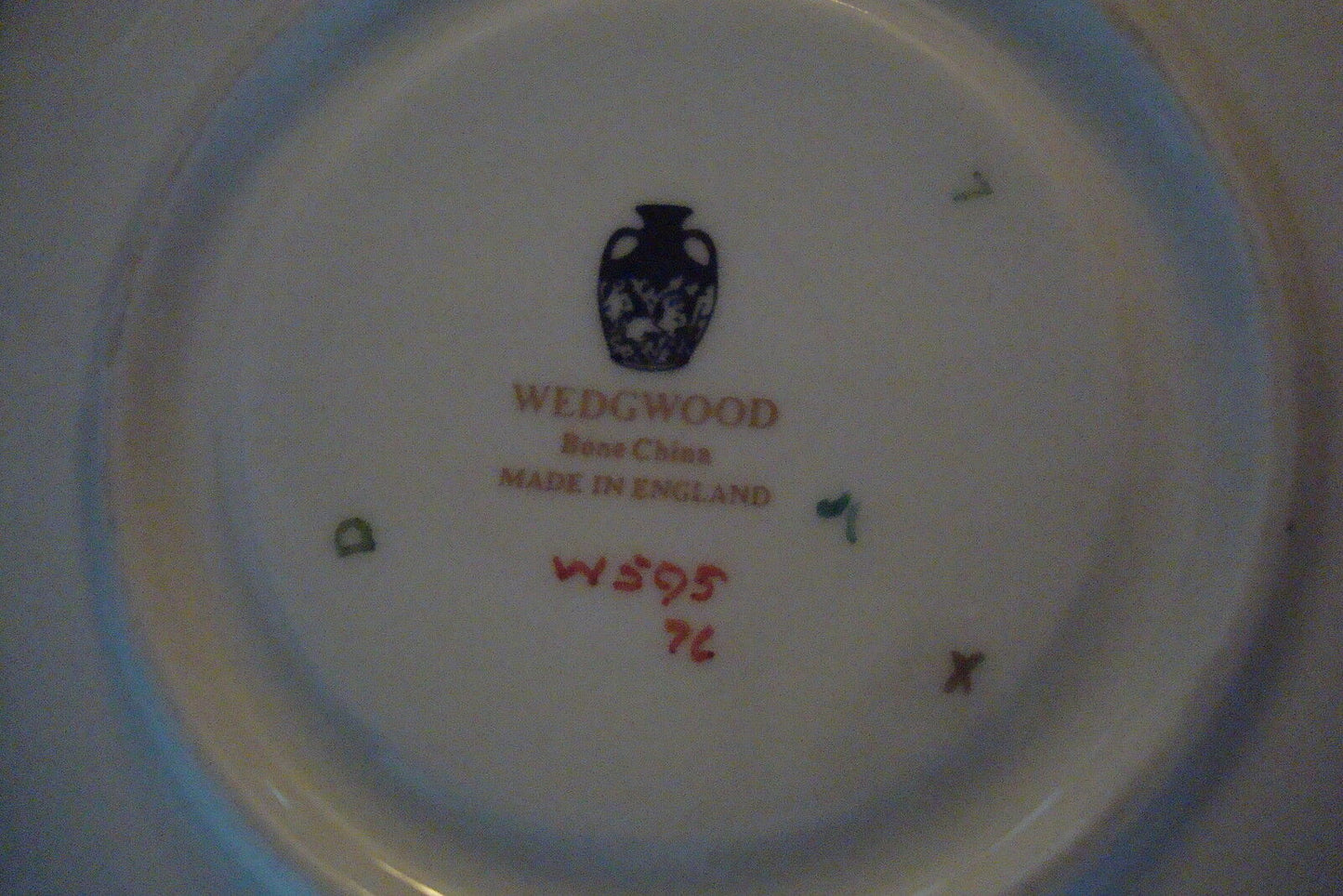 Wedgwood cup and saucer, flowers and griffons[a5#3]