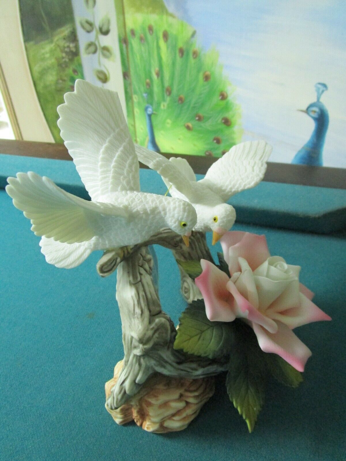 ANDREA SADEK JAPAN DOVES WITH A ROSE SCULPTURE 9" TALL