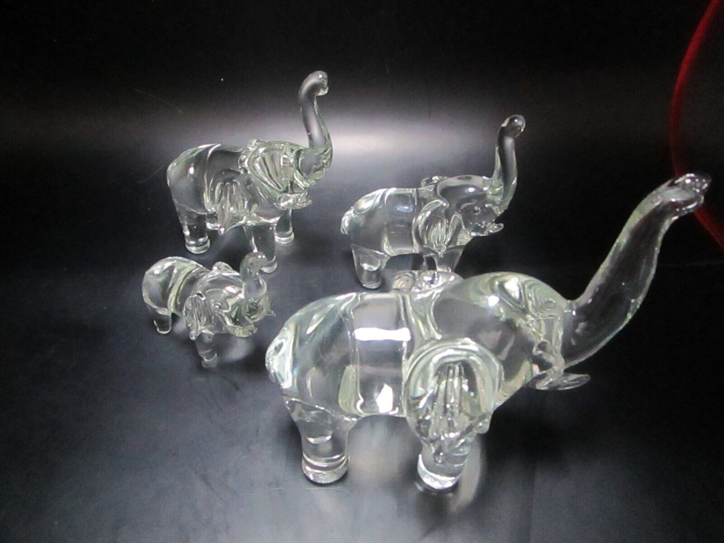 Elephants Murano Italy family 4 pcs