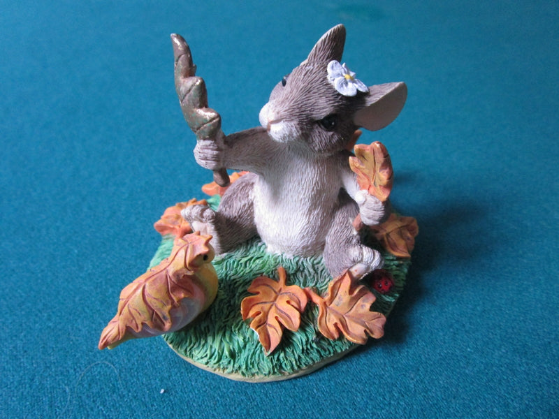 CHARMING TAILS BY FITZ & FLOYD FIGURINE "MAXINE'S LEAF COLLECTION"  AUTUMN