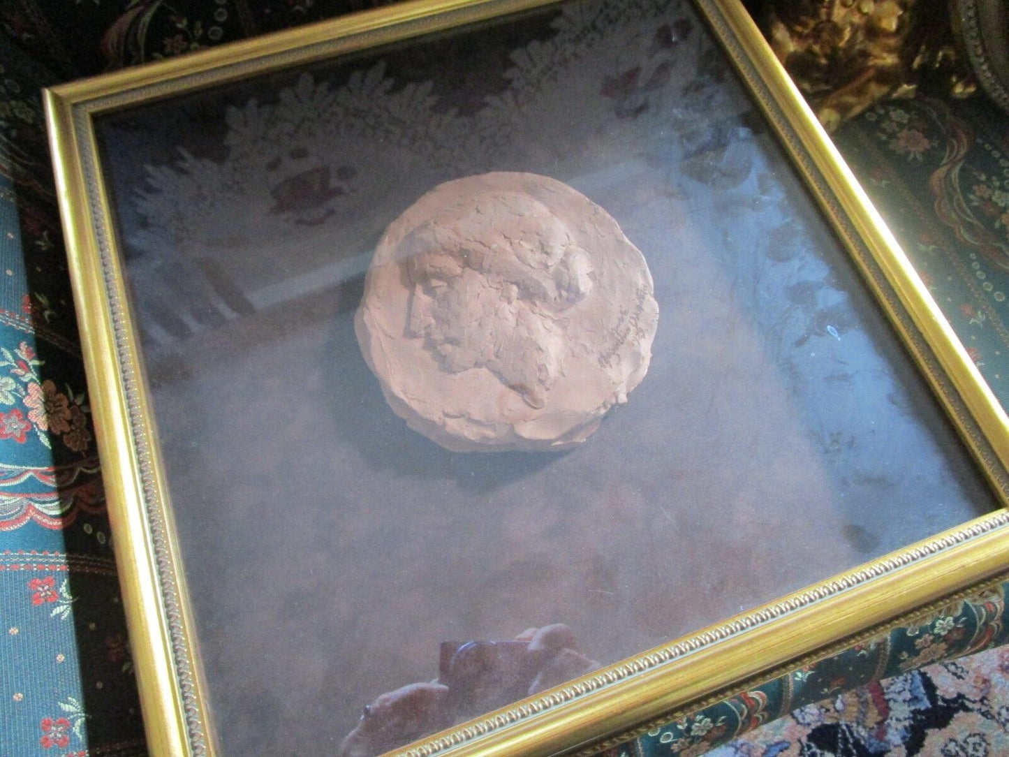 André Huguenin-Dumittan (1888-) SCULPTURE IN TERRE MEDALLION IN SHADOW BOX