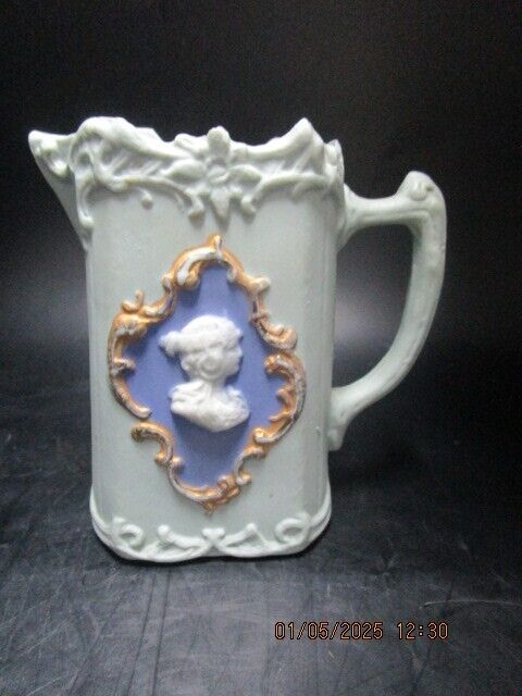 SCHAFER & VATER ANTIQUE CREAMER FIGURAL GREEN CAMEO 3.75 IN ^^ [140A]