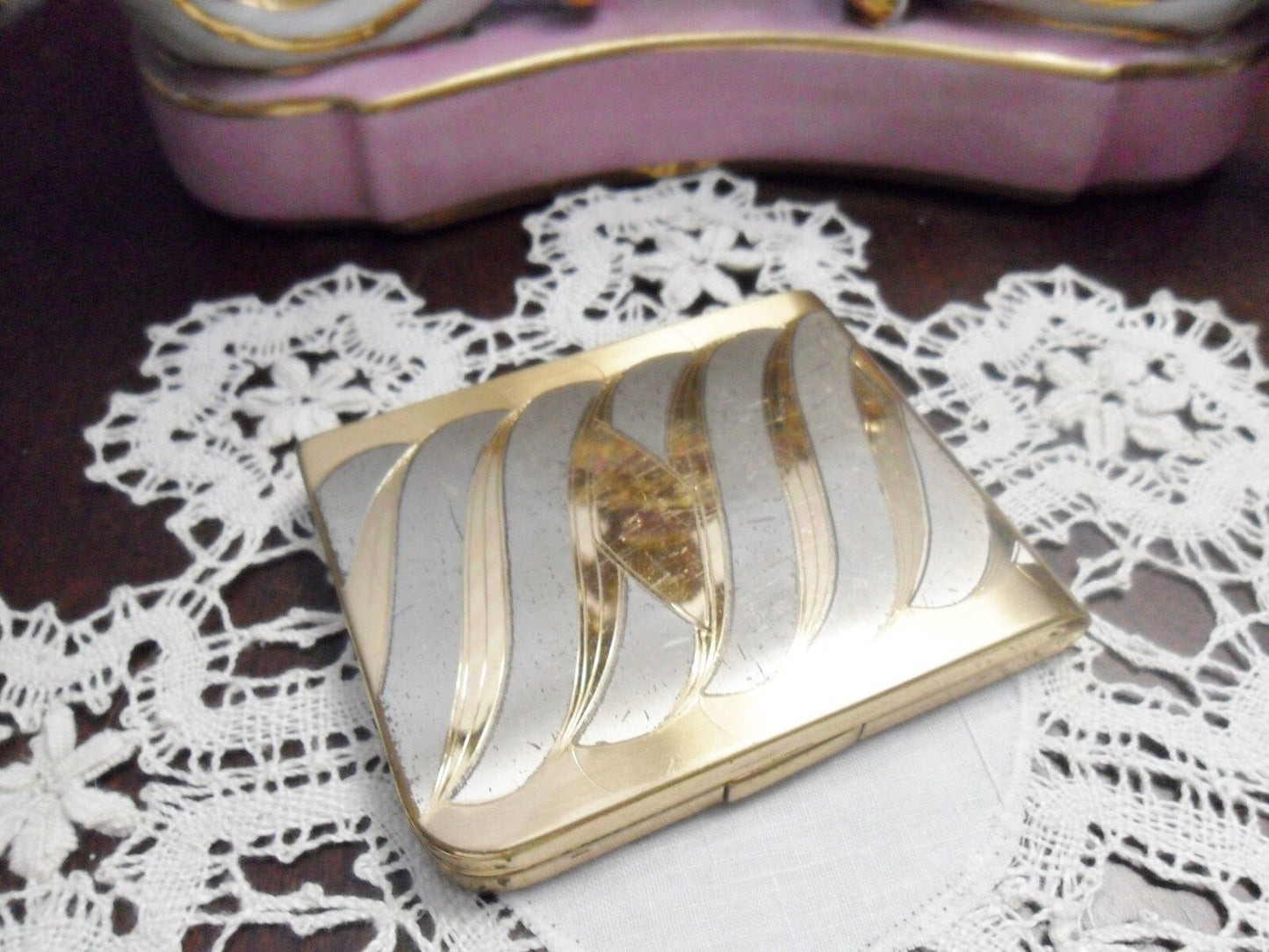 Vintage 1940's Elgin American Art Deco Compact silverplate and gold plate