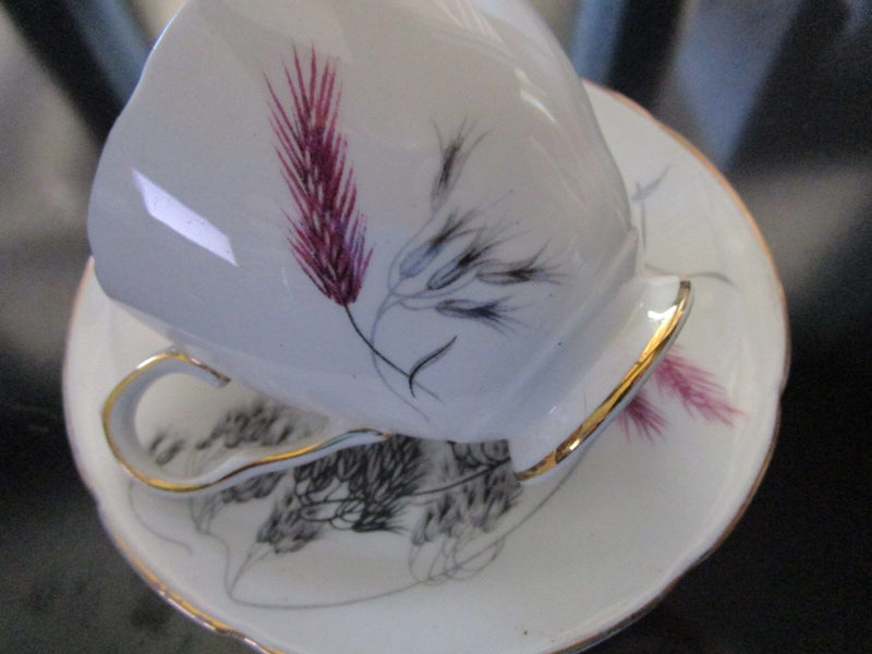 Old Royal Bone ENGLAND china cup and saucer pink wheat design [51]