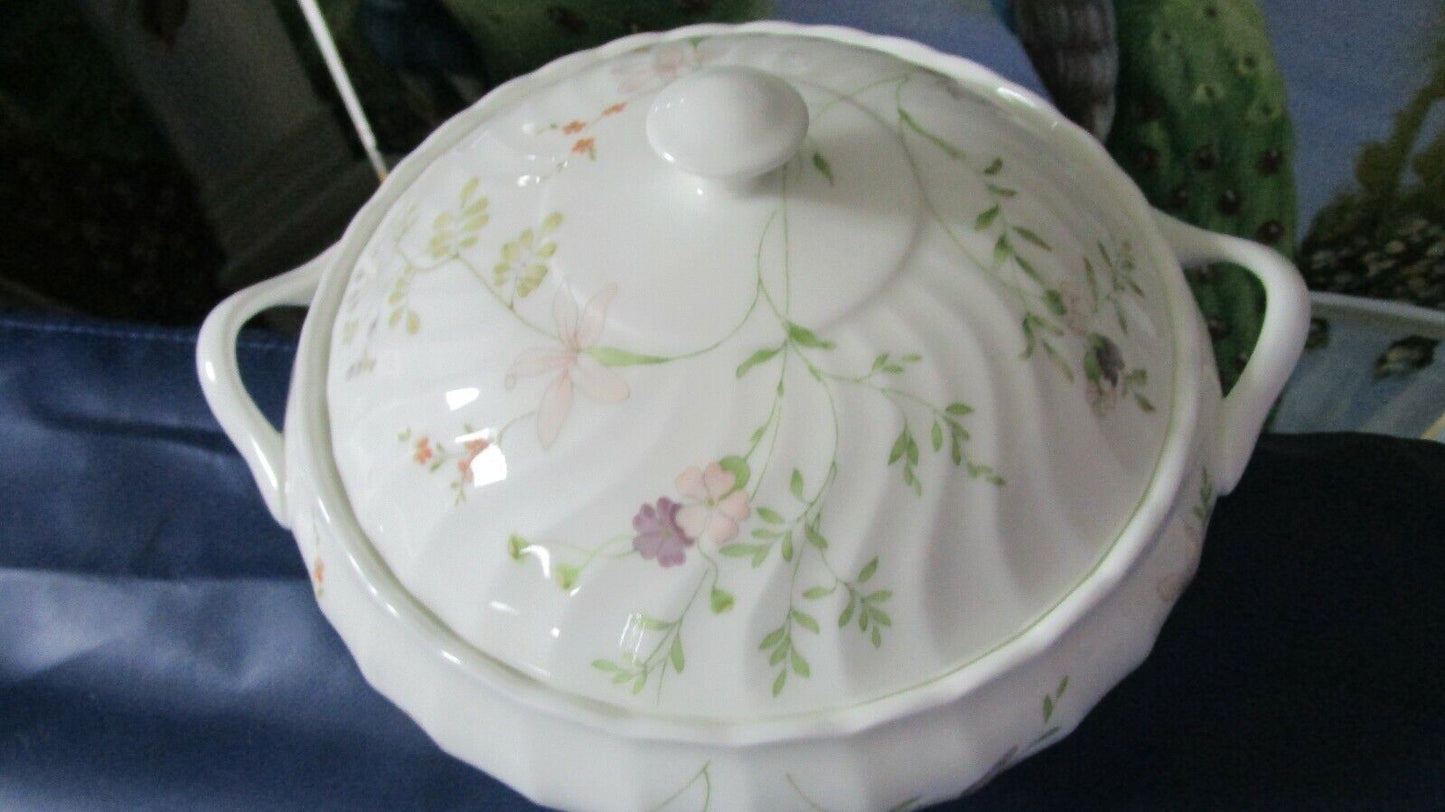 WEDGWOOD ENGLAND CAMPION CHINA BOWL, OVAL AND ROUND BOWL PICK 1