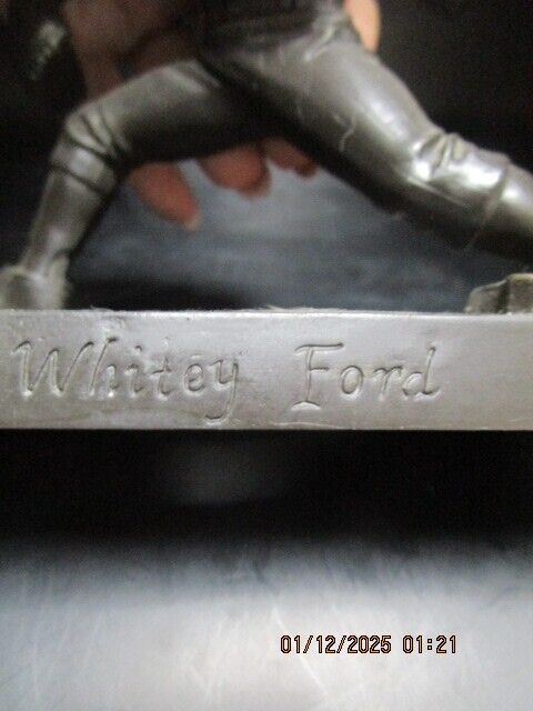 WHITEY FORD FIGURINE COLLECTIBLE BEISBOL 5 1/2" ^^