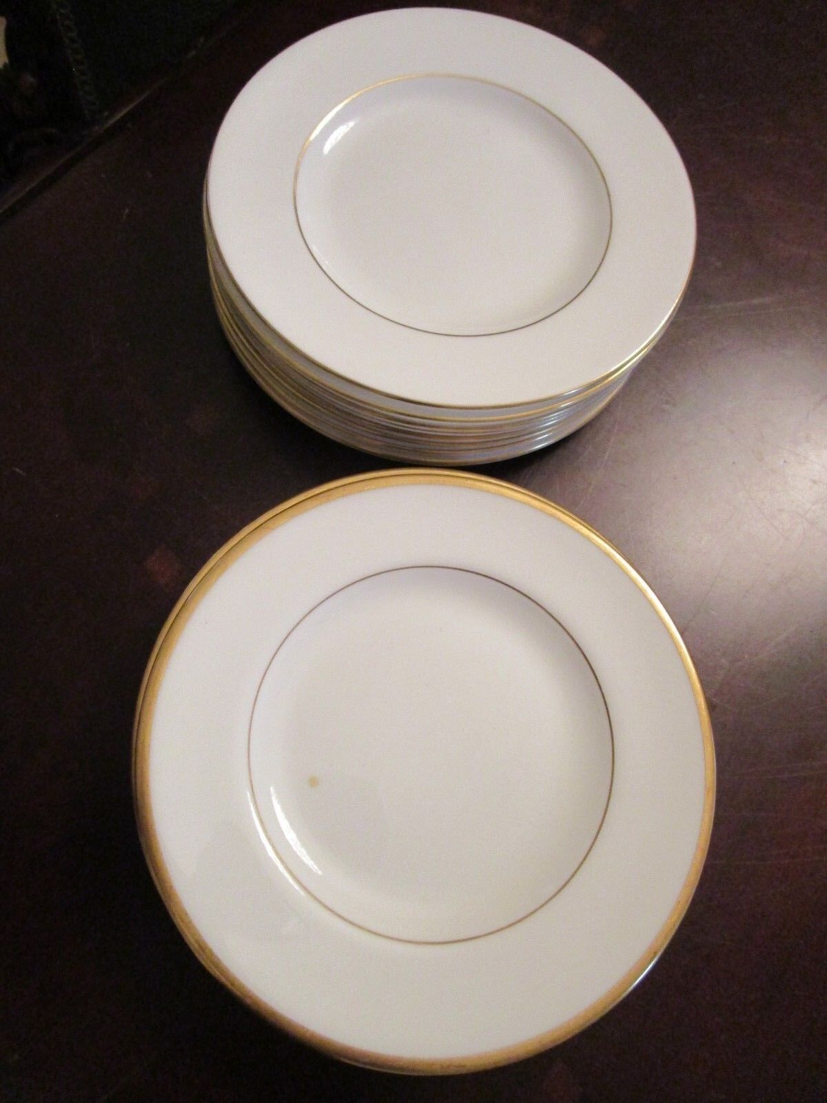 WEDGWOOD CALIFORNIA  England white gold rim 12 Bread Plats6"