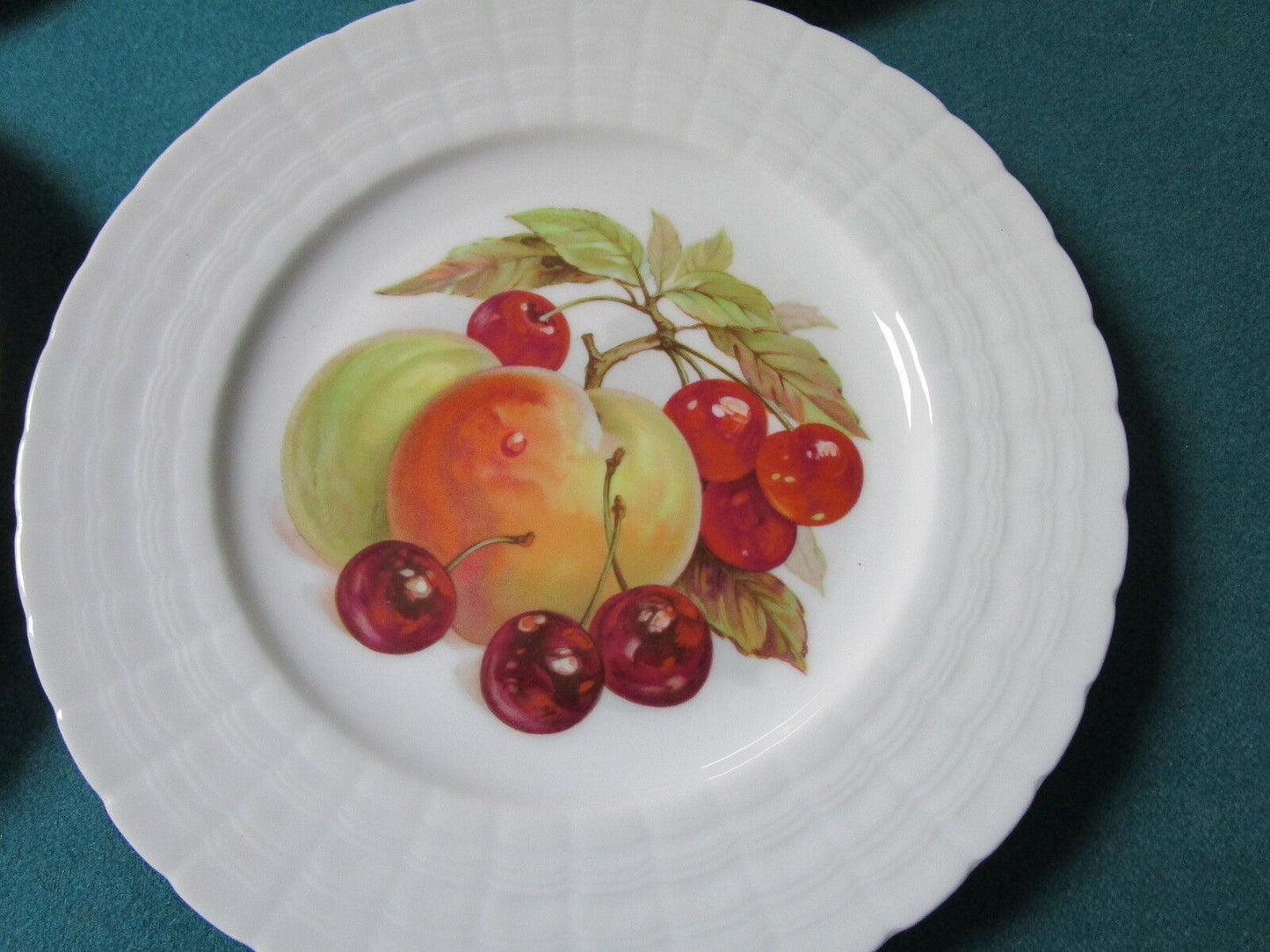 Wallace Hutschenreuther Germany 4 salad/fruit transferware plates 8" diam[a*12]