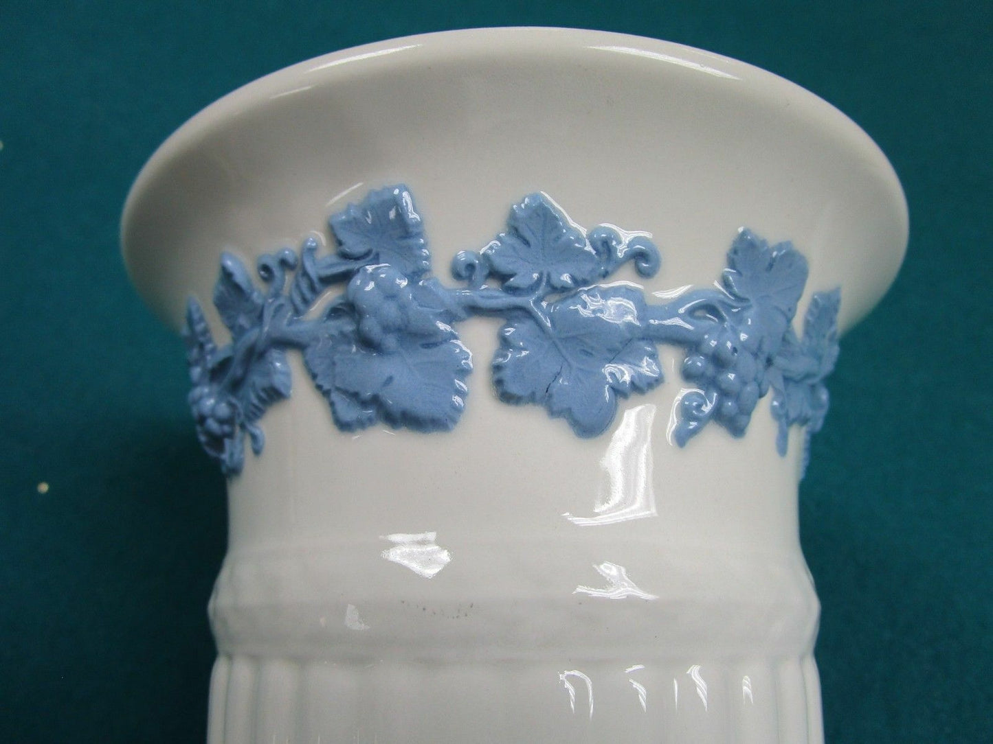 WEDGWOOD BLUE AND WHITE QUEENS  EMBOSSED GARLAND VASES PICK ONE