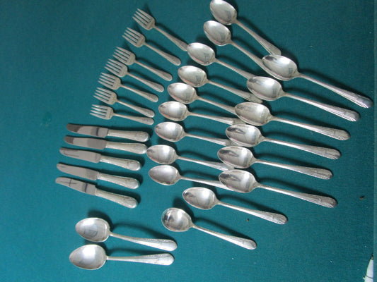 1939 Wm Rogers SILVERPLATE FLATWARE SET, "REGENT" 31 Pcs