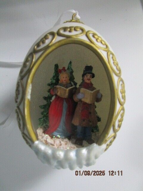 EGG CHRISTMAS ORNAMENT CAROLERS 5IN [140B] ^^