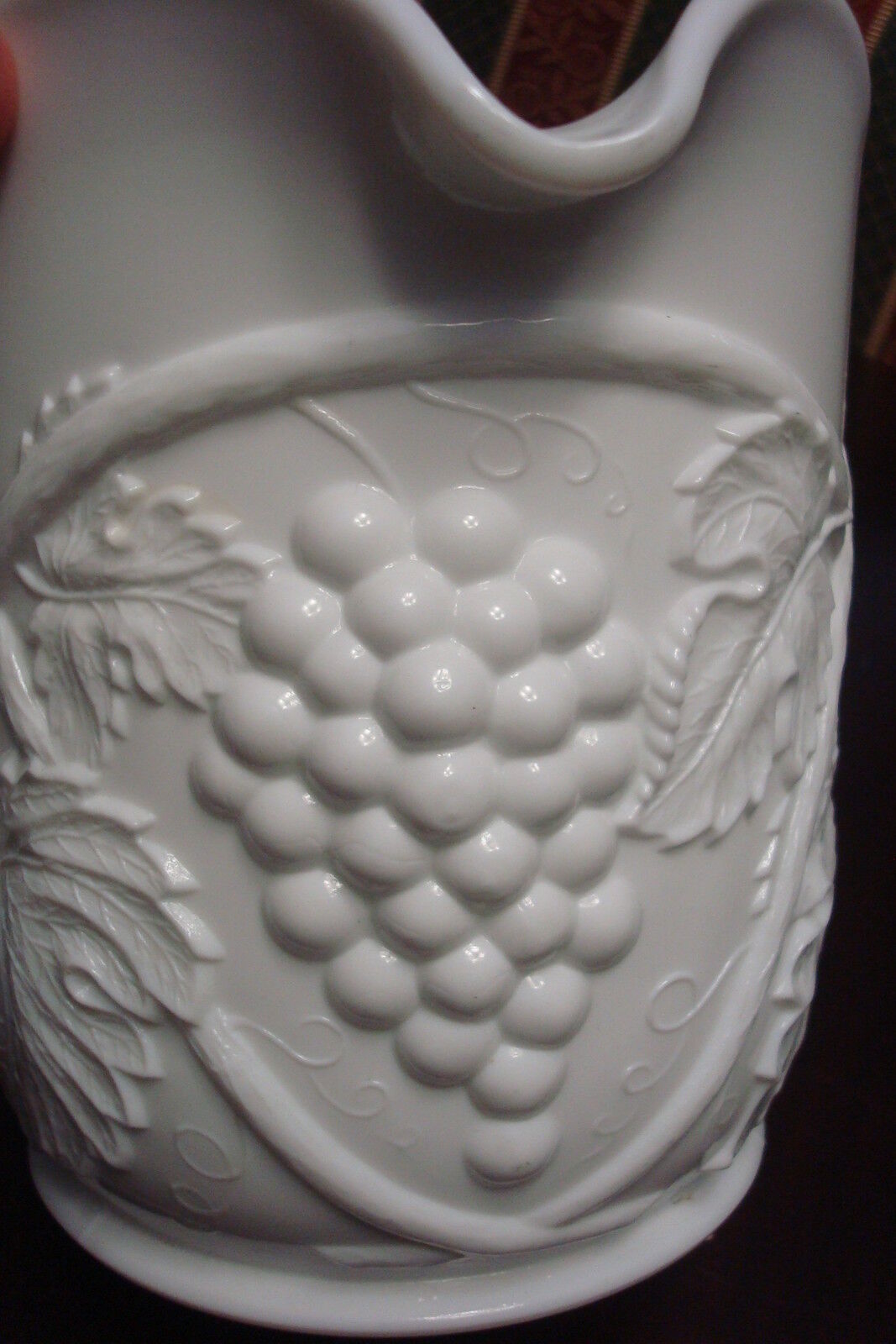 Vintage Duncan and Miller Glass Grape Pattern Milk Glass 7" pitcher  [MILKGL2]