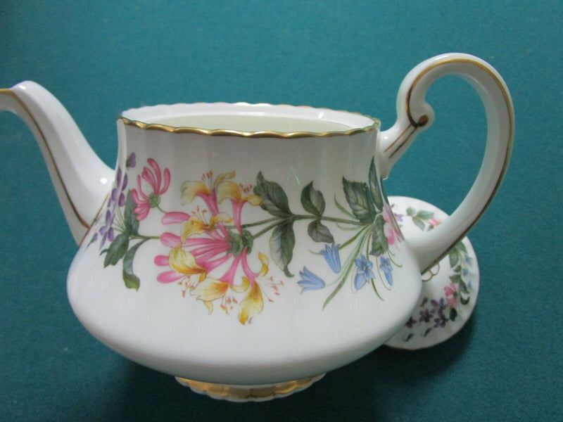 Paragon England Tea Pot Cups Saucer Creamer Cake Plate Country Lane [140g]