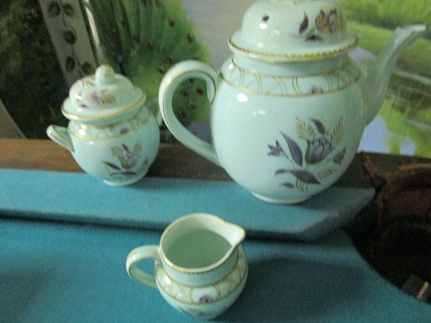 Adams England Calyx Ware teapot, creamer & sugar bowl with lid, pale green [95B]