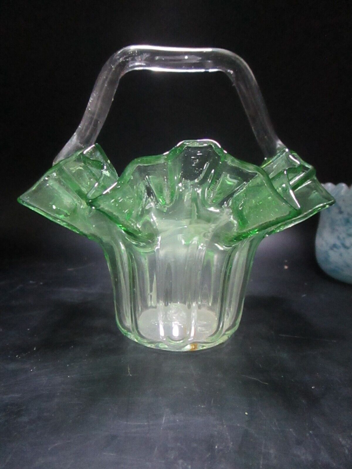 MINI GLASS BASKET FENTON GREEN GLASS CLEAR HANDLE