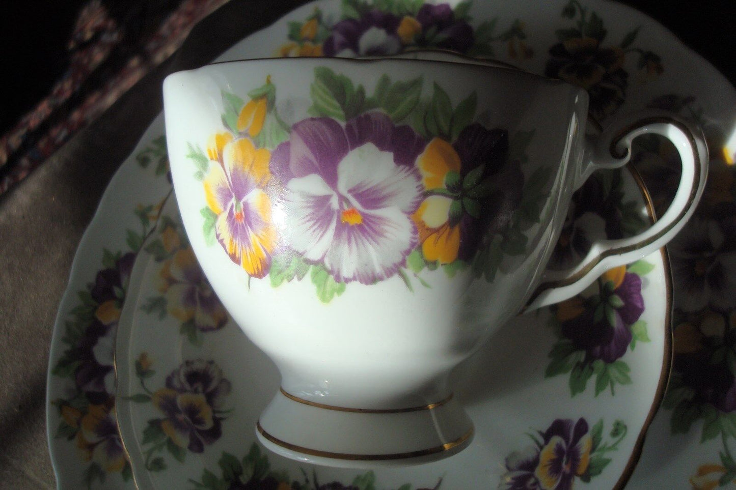 Tuscan England TRIO CUP SAUCER PLATE , wild violets TOUCHES OF GOLD