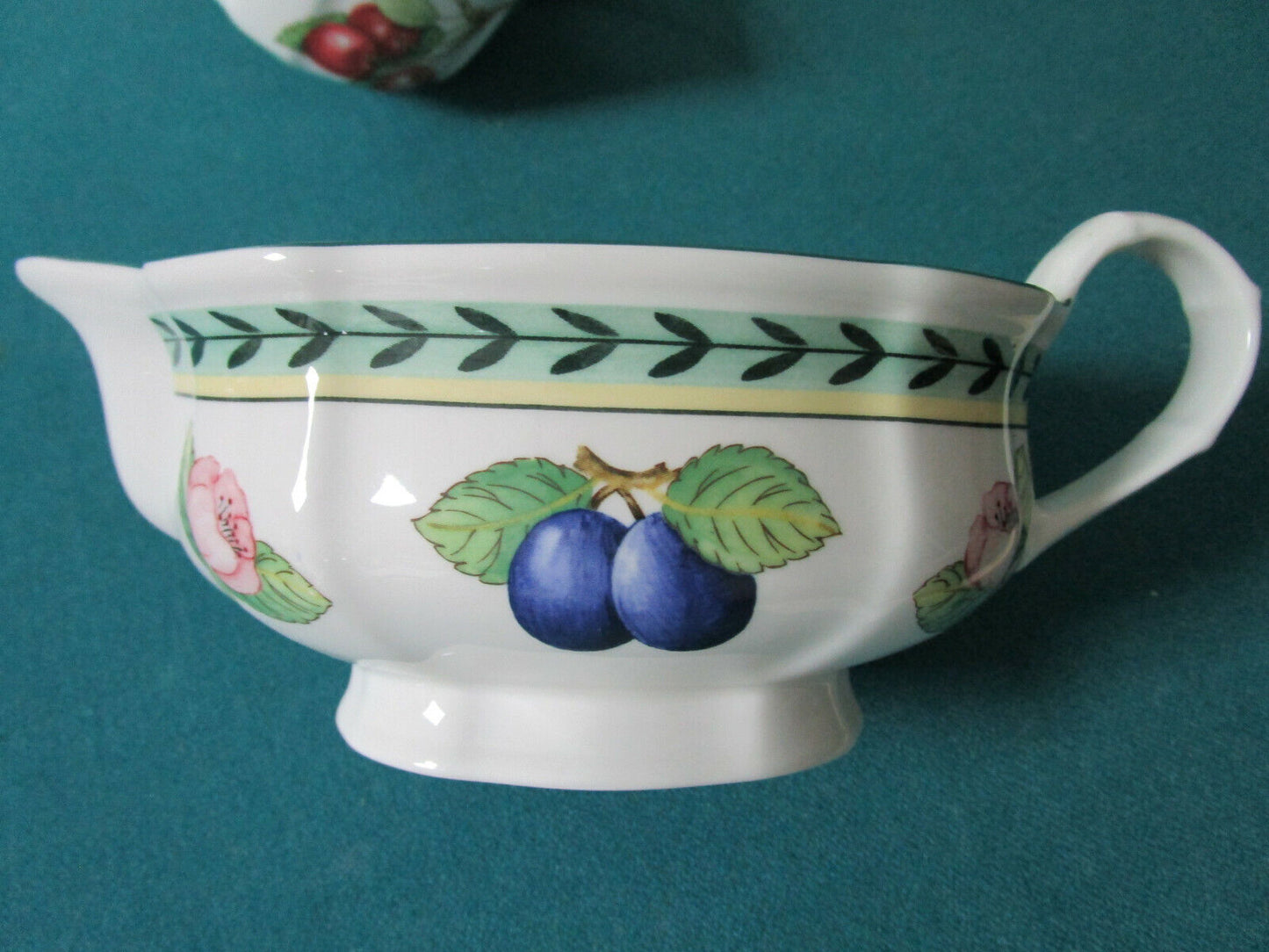 VILLEROY AND BOCH GERMANY PLATE GRAVY BOAT CUP FRENCH GARDEN FLORAL FRUITS [80B]