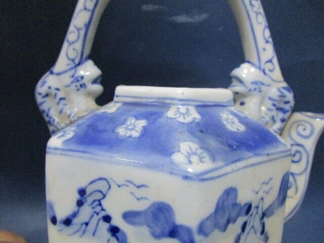 ANTIQUE CHINESE BLUE TEAPOT CERAMIC HANDLE 6 " TALL