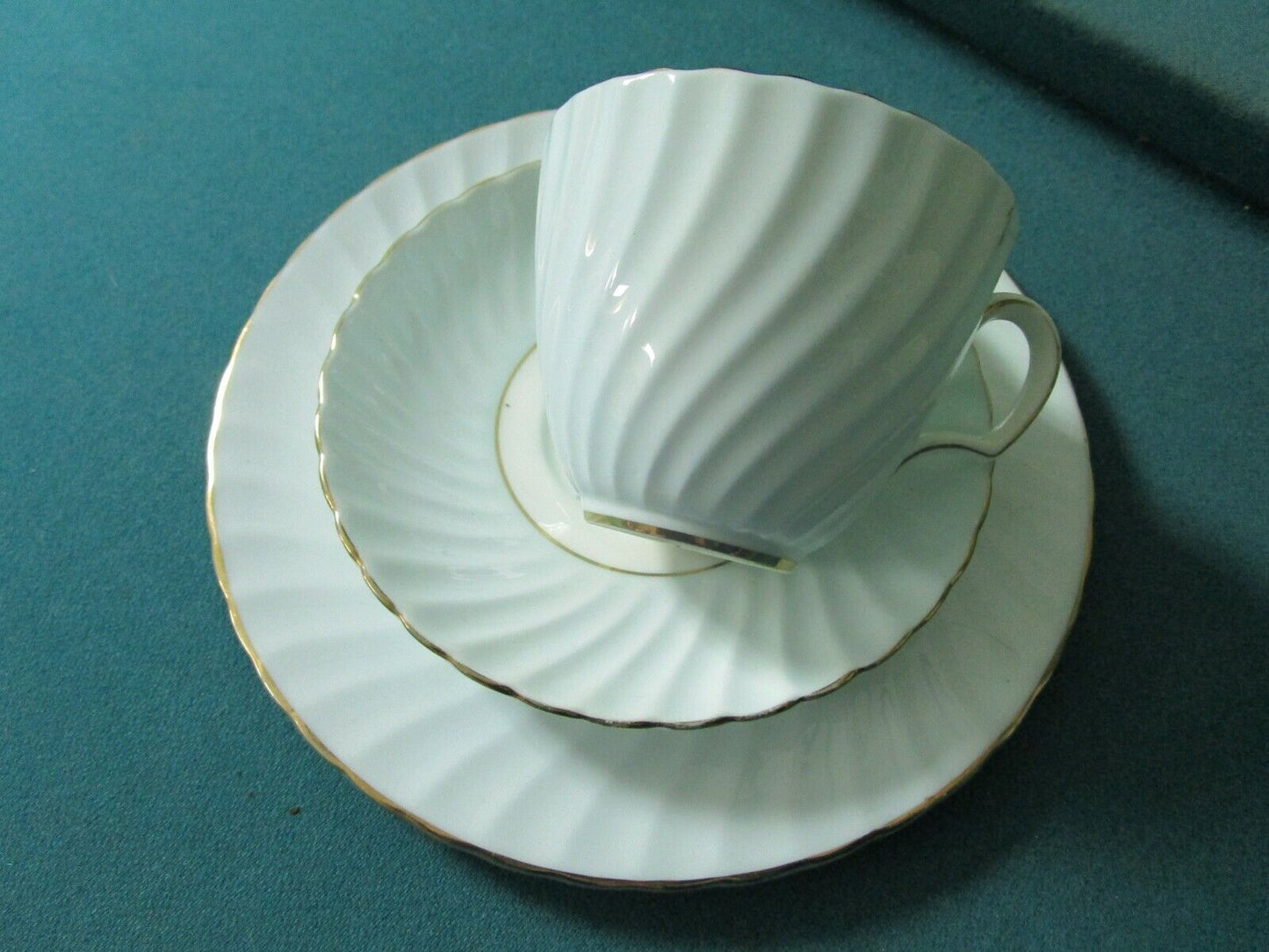 TRIO Adderley, England, light green, cup, saucer & cake plate ORIGINAL [92]