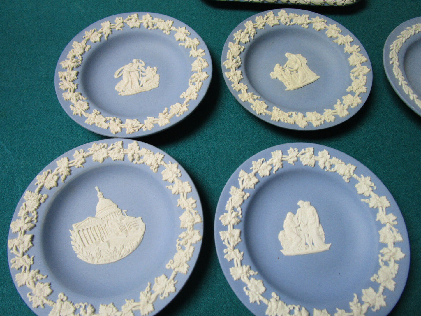 WEDGEWOOD  BLUE JASPERWARE 10 PIECES 3 TO 4" [*LXD]